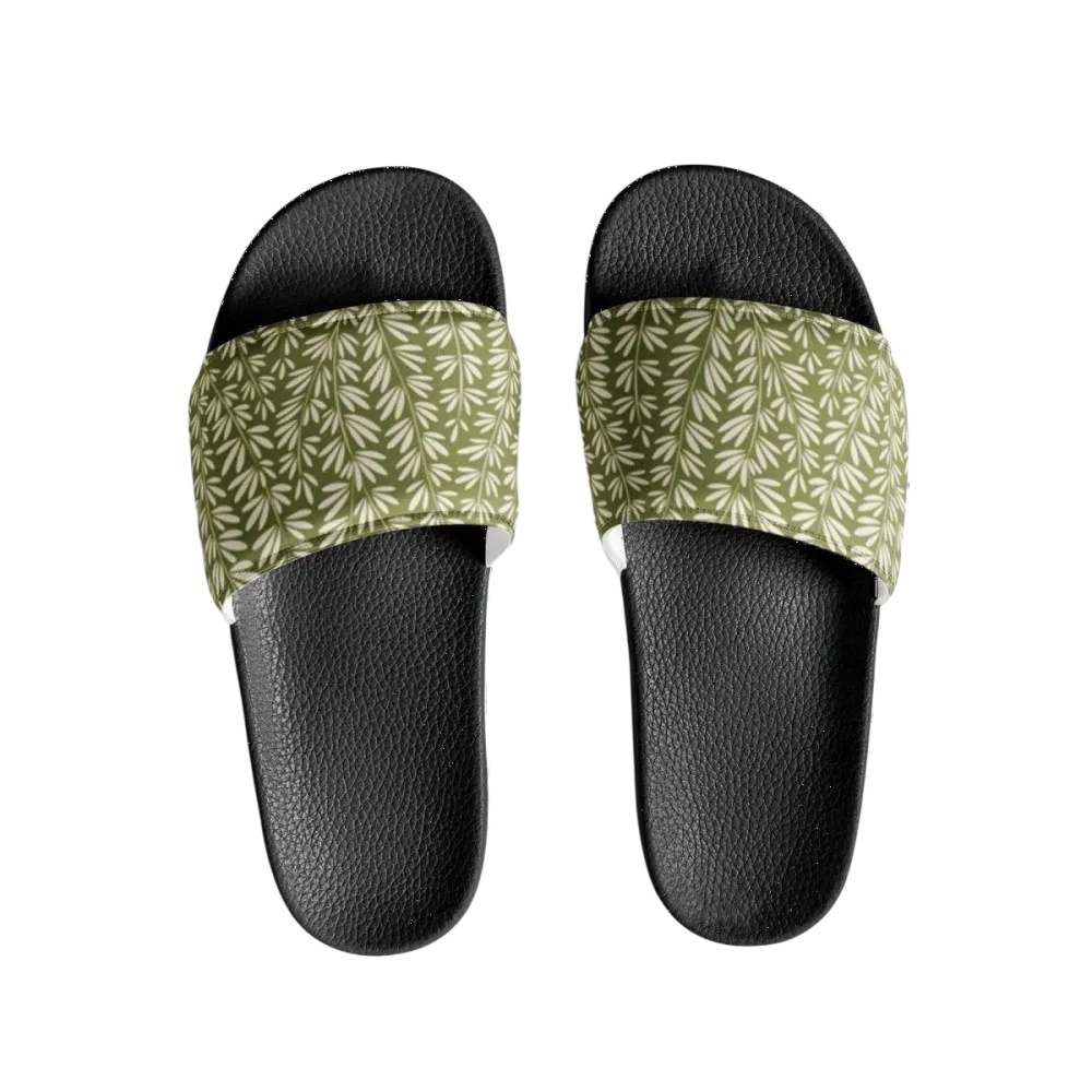 Damen- und Mädchenschlappen mit PU-Sohle in Größe 36-44, bequeme Badeschuhe von BUYATHOME24, seitliche Ansicht