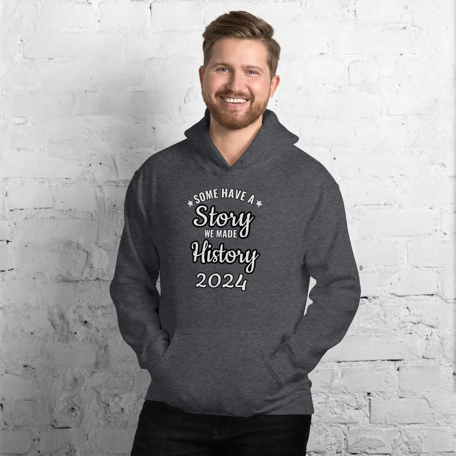 Grafik Unisex Hoodie von BUYATHOME24, dunkelgrauer Baumwoll-Hoodie mit Druck, für Herren und Damen, erhältlich in S-5XL