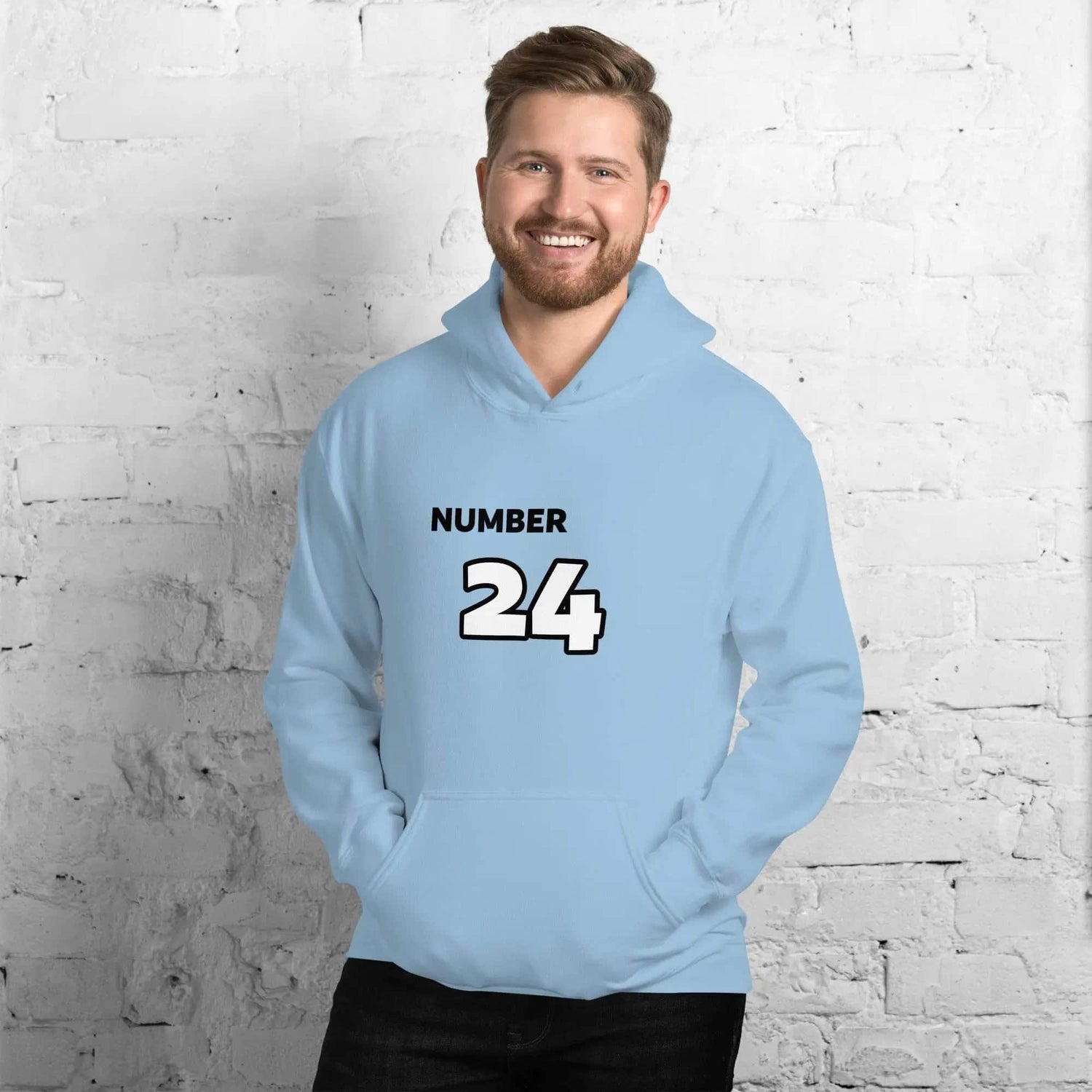 Hellblauer Herren- und Damen-Hoodie mit Nummer 24 Grafik, Baumwolle, unisex, Größe S bis 5XL, von BUYATHOME24