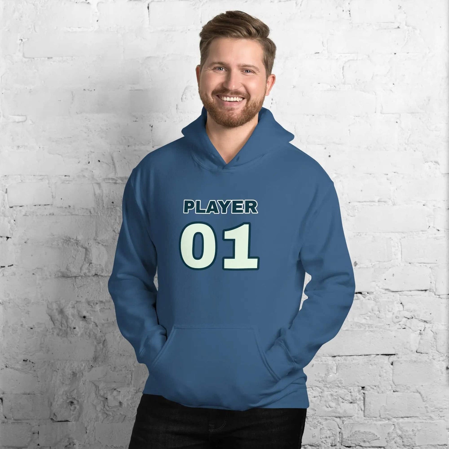 Grauer Herren- und Damen-Hoodie mit "Player 01" Grafik, Baumwolle, unisex, in S-5XL, von BUYATHOME24, indigoblau, Vorderansicht