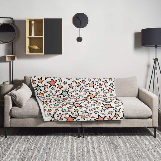 Hypoallergene Polyester-Kuscheldecke 125x150cm, weiche Sofadecke von BUYATHOME24, ideal für gemütliche Stunden.