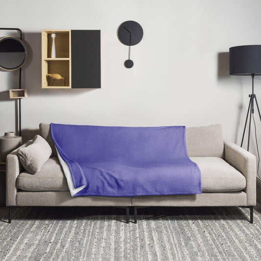 Hypoallergene Sofadecke 125x150 cm aus Polyester von BUYATHOME24, weiche Kuscheldecke für gemütliche Stunden.