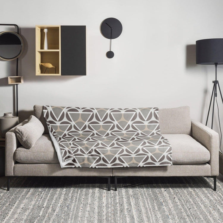 Hochwertige Sofadecke 125x150 cm von BUYATHOME24, hypoallergen und flammhemmend, weiche Textilqualität, perfekt für gemütliche Stunden