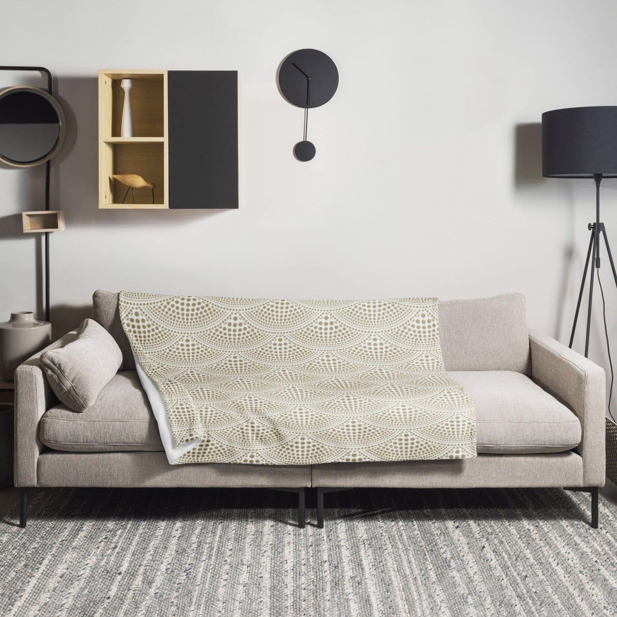 Hypoallergene Polyester-Kuscheldecke 125x150cm von BUYATHOME24, weiche Sofadecke für gemütliche Stunden.