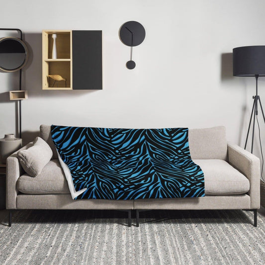 Hypoallergene Sofadecke 125x150 cm aus Polyester von BUYATHOME24, weiche Kuscheldecke für gemütliche Stunden.