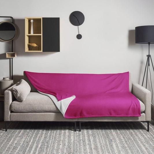 Hypoallergene Polyester-Sofadecke 125x150cm von BUYATHOME24, kuschelig und weich für gemütliche Abende.