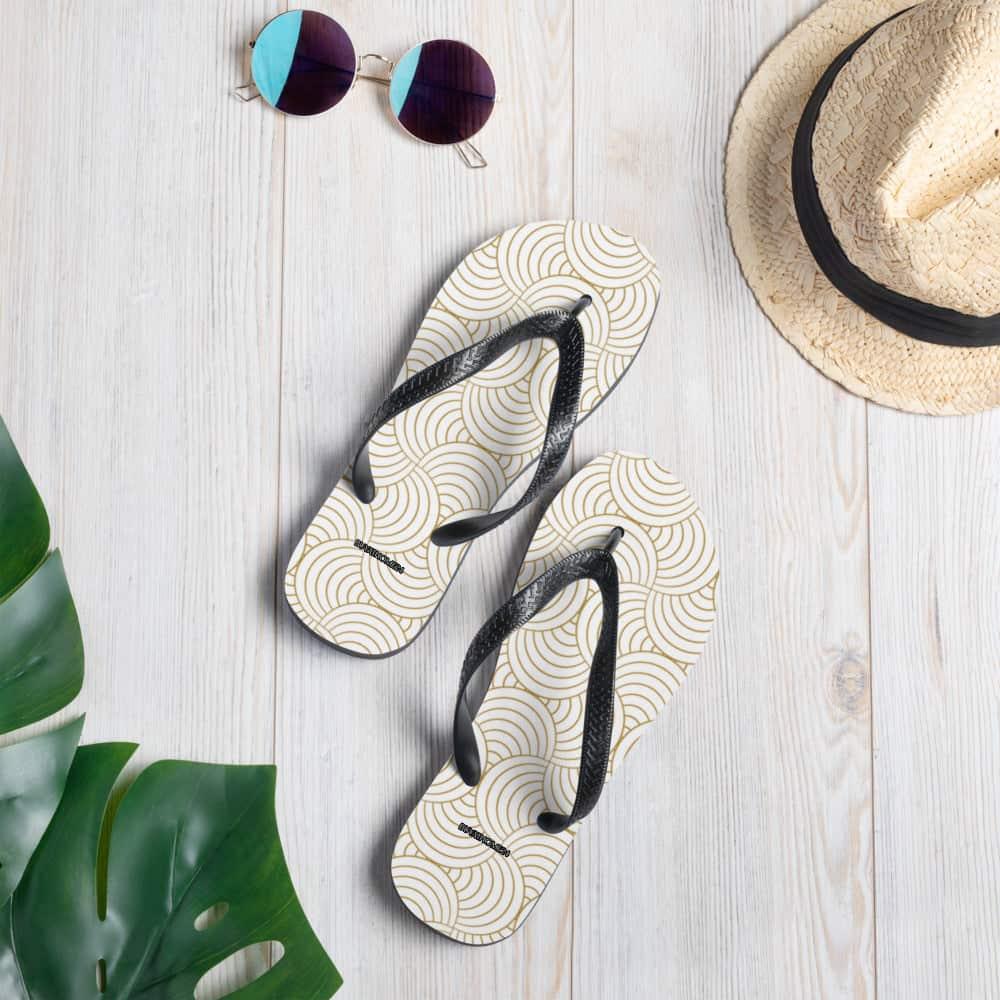 Unisex Strand-Flip-Flops von BUYATHOME24 mit Gummisohle, Größen 37-45, bequeme Textil-Druck-Design, ideal für den Sommer.