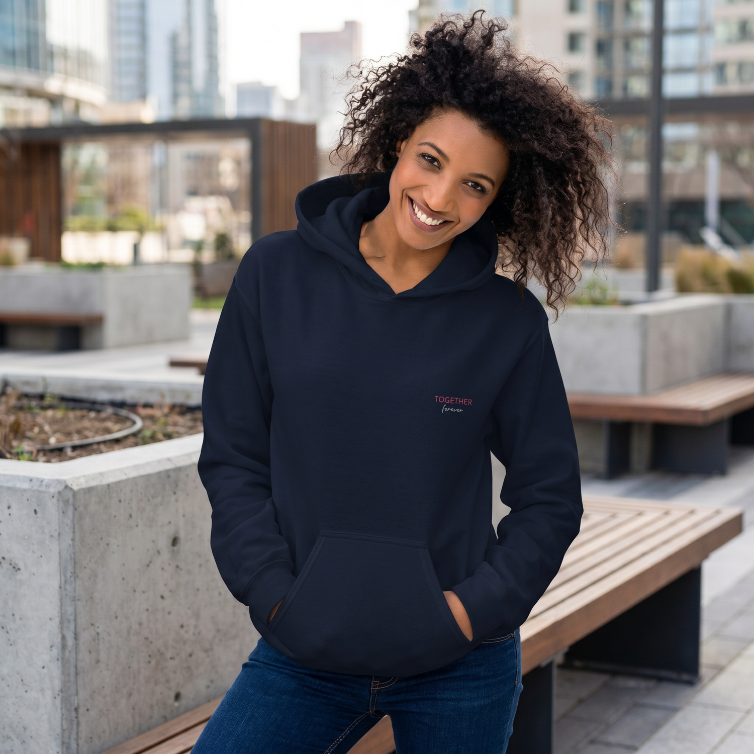 Stick Unisex Hoodie "Together Forever" aus Baumwolle, bestickt, in S-5XL, mit auffälligem Design, bequem und modisch.