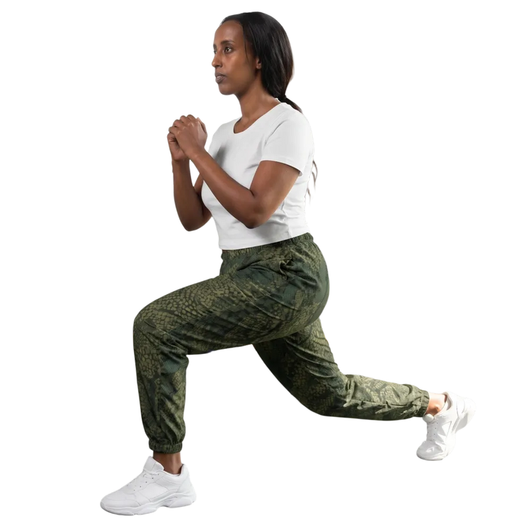 Camouflage Unisex Trainingshose aus Polyester, wasserabweisend, in XS bis 3XL, bequem und sportlich, mit elastischem Bund.