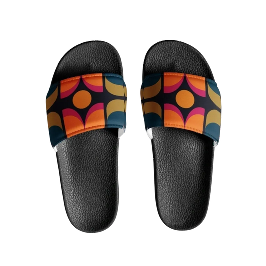 Damen Badeschlappen aus gepolstertem Kunstleder in Größe 36-44, bequeme Sandalen von BUYATHOME24.