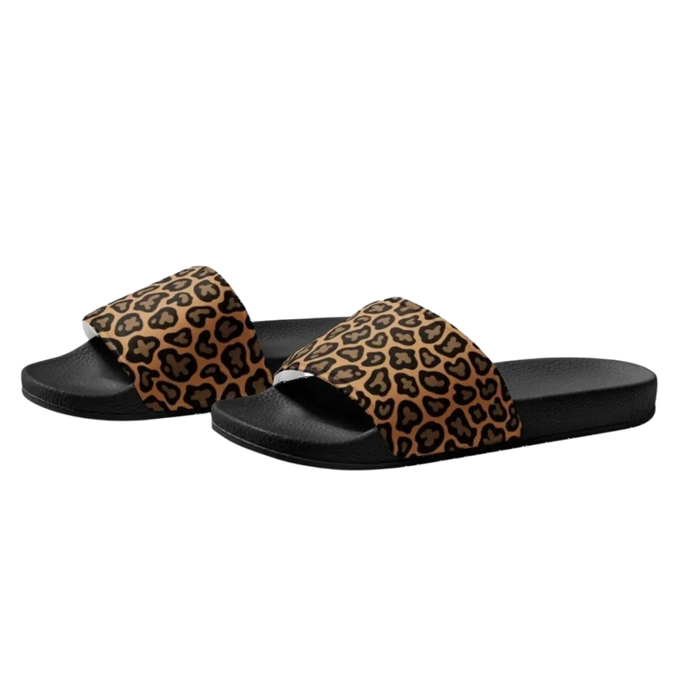 Damen Badeschlappen aus Kunstleder mit Leoparddruck in Größe 36-44, bequeme Damenschuhe von BUYATHOME24