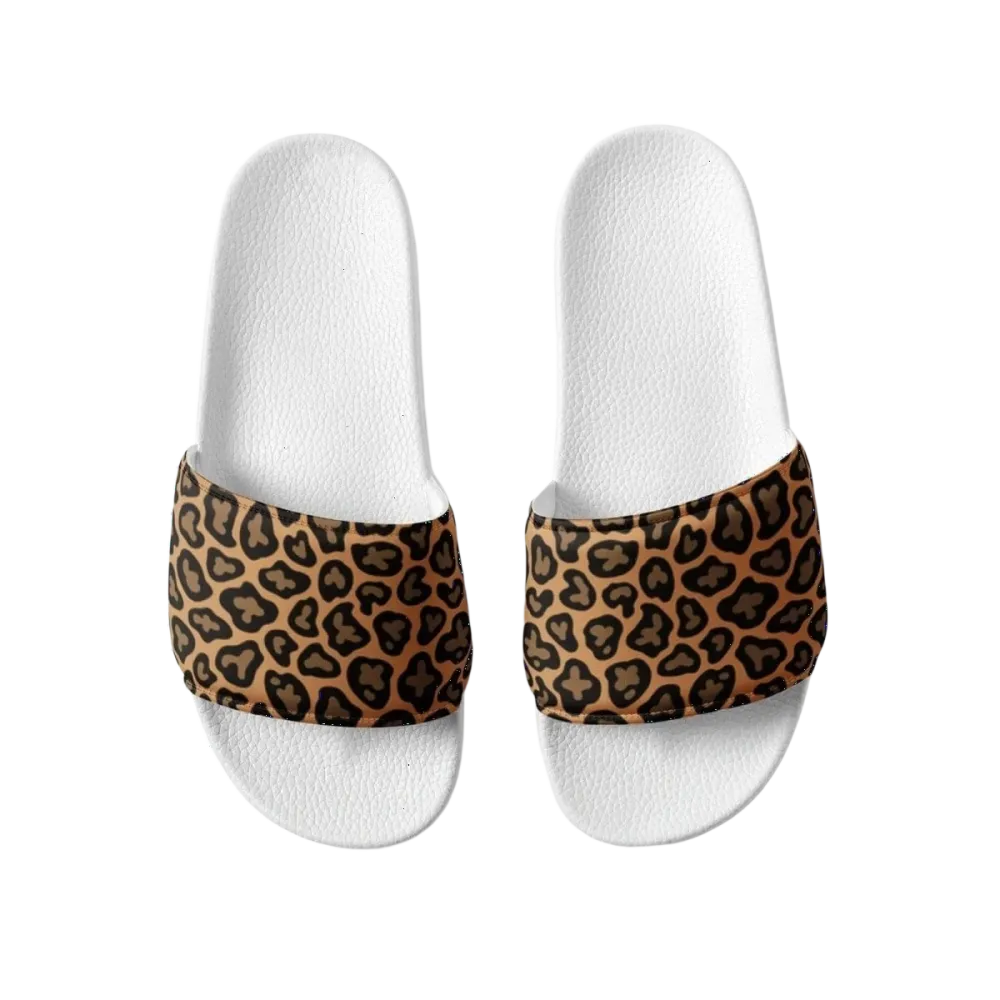 Damen Badeschlappen aus Kunstleder mit Leopardenmuster in Größe 36-44 von BUYATHOME24, bequeme Sommersandalen