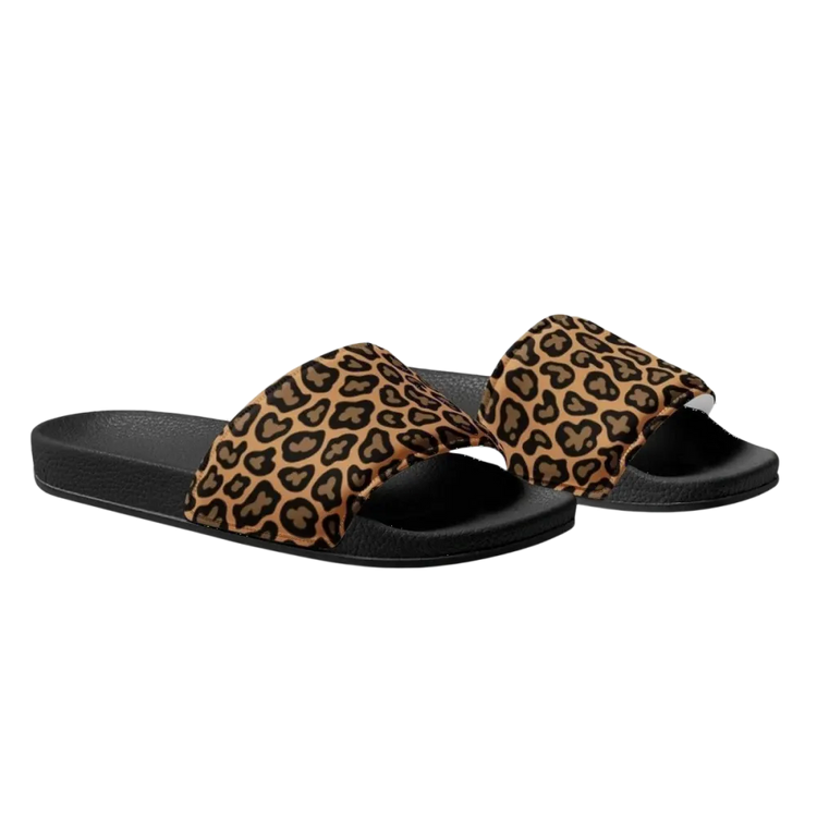 Damen Badeschlappen aus Kunstleder mit Leopard Druck in Größe 36-44, bequeme Sommerpantoffeln von BUYATHOME24