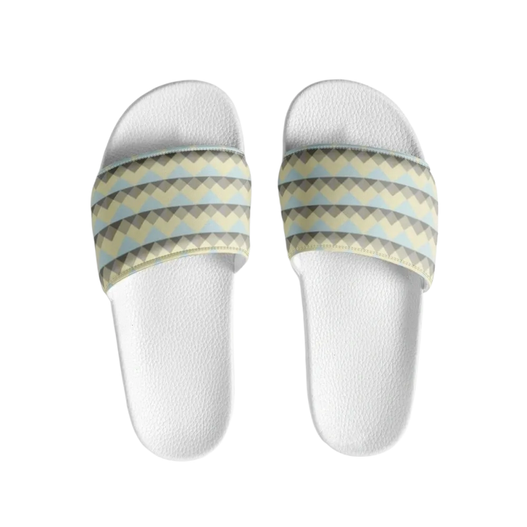 Damen Badeschlappen aus Kunstleder mit PU-Sohle, Größe 36-44, von BUYATHOME24, mit bequemen, stilvollem Design