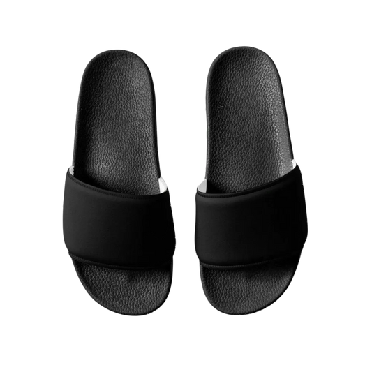 Damen Badeschuhe aus Kunstleder mit PU-Sohle, Gr. 36-44, Badeschlappen von BUYATHOME24, seitliche Ansicht auf weißen Hintergrund