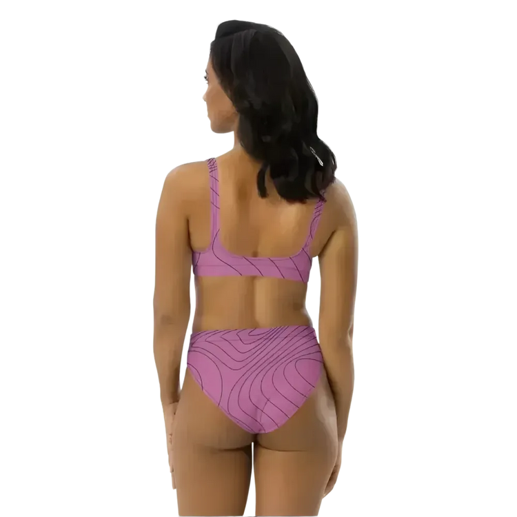 Damen Bikini Set von BUYATHOME24, bedruckbar, schnell trocknend und handgenäht, in XS bis 3XL Größe, liegt flach auf weißem Hintergrund.