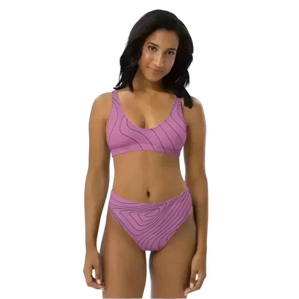 Damen Bikini-Set von BUYATHOME24, bedruckbar, schnelltrocknend, handgenäht, in XS bis 3XL, liegt flach auf einem weißen Hintergrund