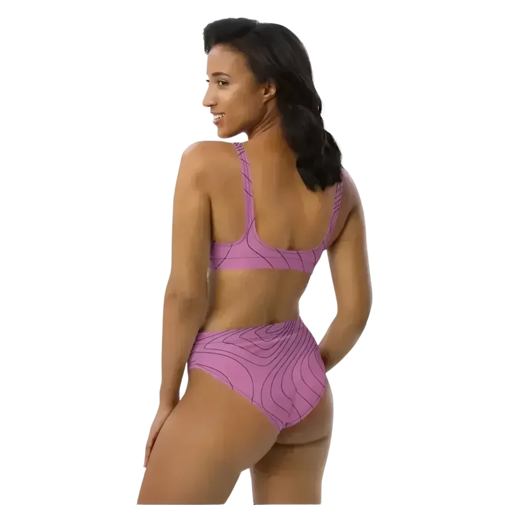 Damen Bikini-Set in XS bis 3XL, bedruckbar, schnelltrocknend und handgenäht, liegt flach auf einem weißen Hintergrund.