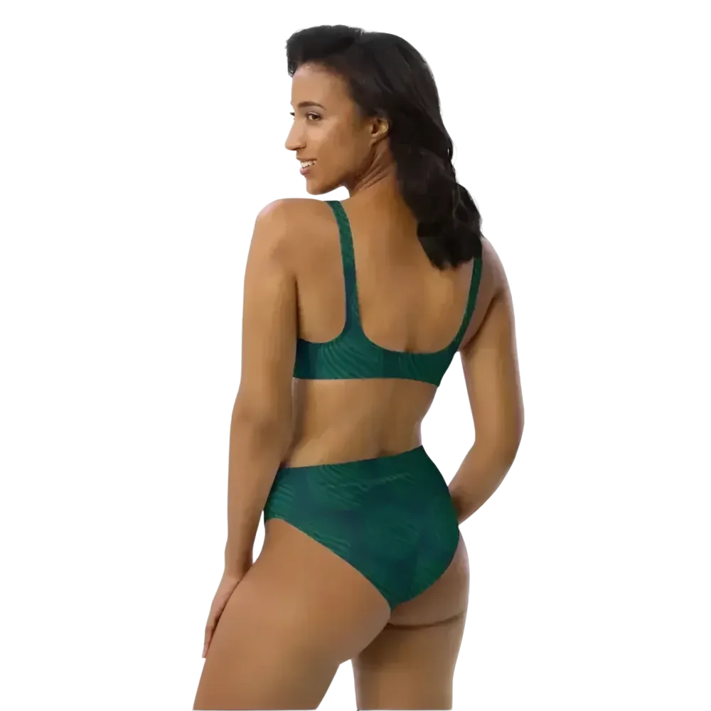 Damen Bikini-Set von BUYATHOME24, schnelltrocknend, bedruckt, in den Größen XS bis 3XL, liegt flach auf weißem Hintergrund