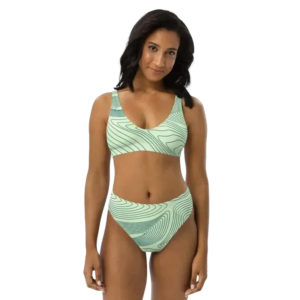 Damen Bikini Set von BUYATHOME24 in XS bis 3XL, schnelltrocknend, mit personalisierbarem Design, zeigt Top und Bikini-Höschen.