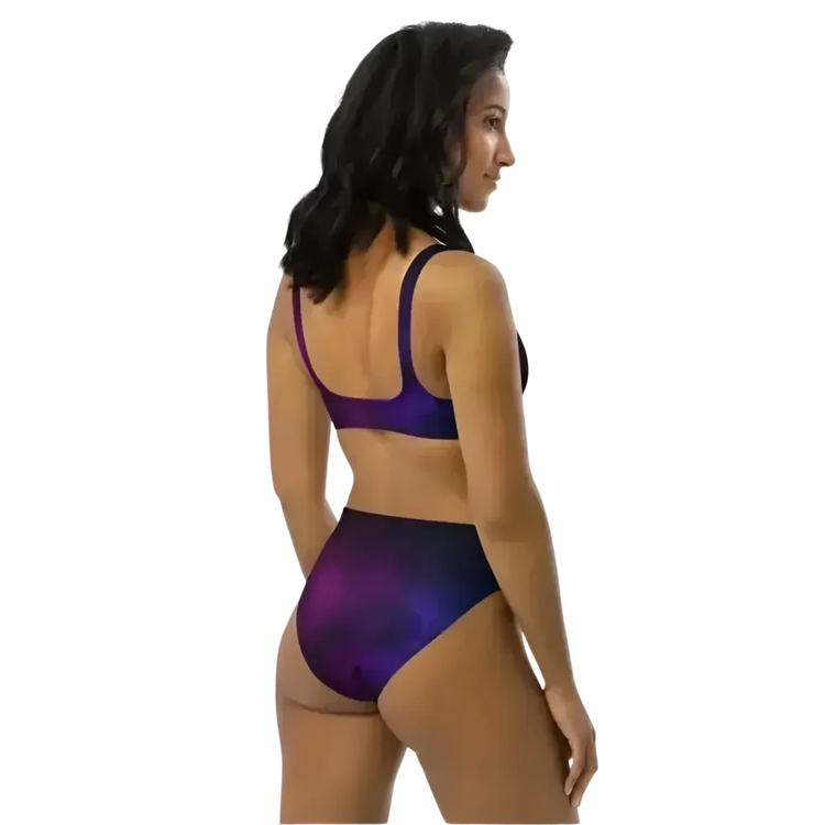 Damen Bikini Zweiteiler in verschiedenen Größen, schnelltrocknend, bedruckbar, von BUYATHOME24, liegt flach auf weißem Hintergrund