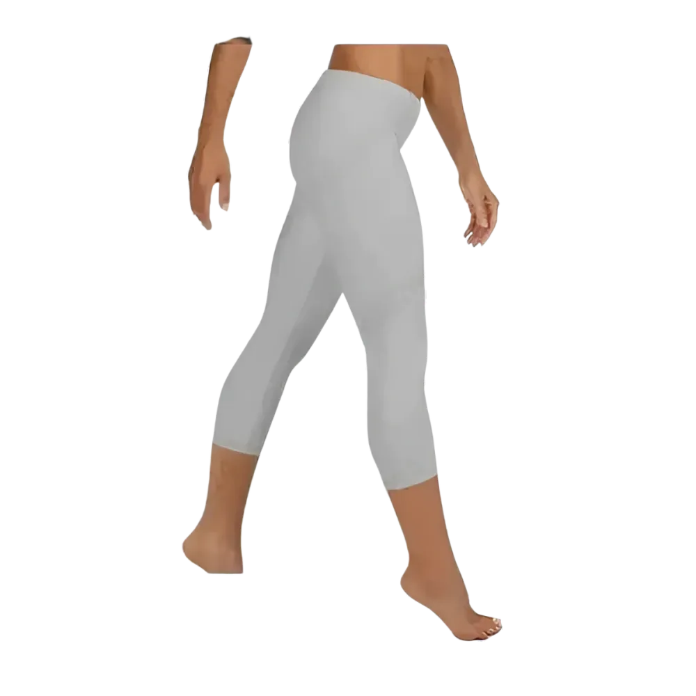 Damen Capri-Leggings von BUYATHOME24, Sportleggings mit UV-Schutz in XS bis XL, geeignet für Yoga und Fitness.