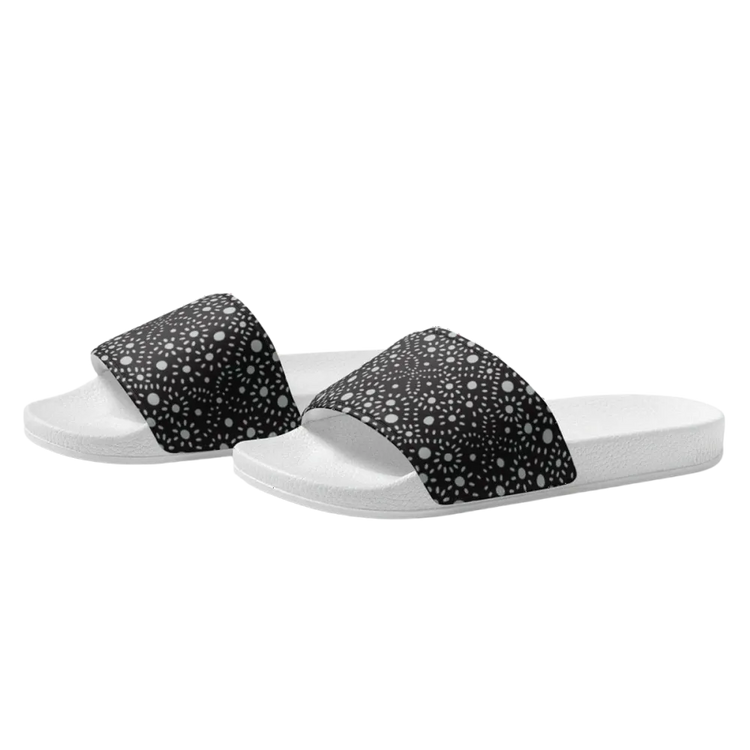 Damen- und Mädchen-Badeschlappen aus Kunstleder in Größe 36-44, bequeme Badeschuhe von BUYATHOME24