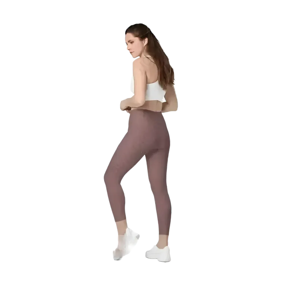 Damen Sportleggings mit V-Bund in verschiedenen Größen, bequem und elastisch, von BUYATHOME24, auf einem Model getragen.
