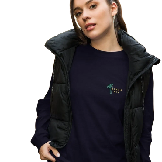 Damen Sweatshirt von BUYATHOME24, langärmelig, in Navy mit Beach Day Grafik, bestickt, in XS bis 2XL Größe, bequem und modisch