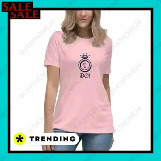 Damen T-Shirt aus Baumwolle für stilbewusste Frauen bei buyathome24 i damen  Textildruck BUYATHOME24, T-Shirts BUYATHOME24, Hoodies BUYATHOME24,  Hosen BUYATHOME24, Jacken BUYATHOME24, Schuhe BUYATHOME24