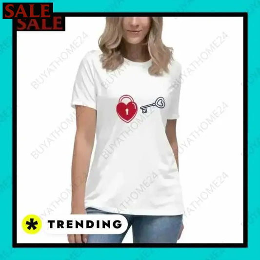 Damen T-Shirt aus Baumwolle in S bis 3XL für stilvollen Komfort  Textildruck BUYATHOME24, T-Shirts BUYATHOME24, Hoodies BUYATHOME24,  Hosen BUYATHOME24, Jacken BUYATHOME24, Schuhe BUYATHOME24