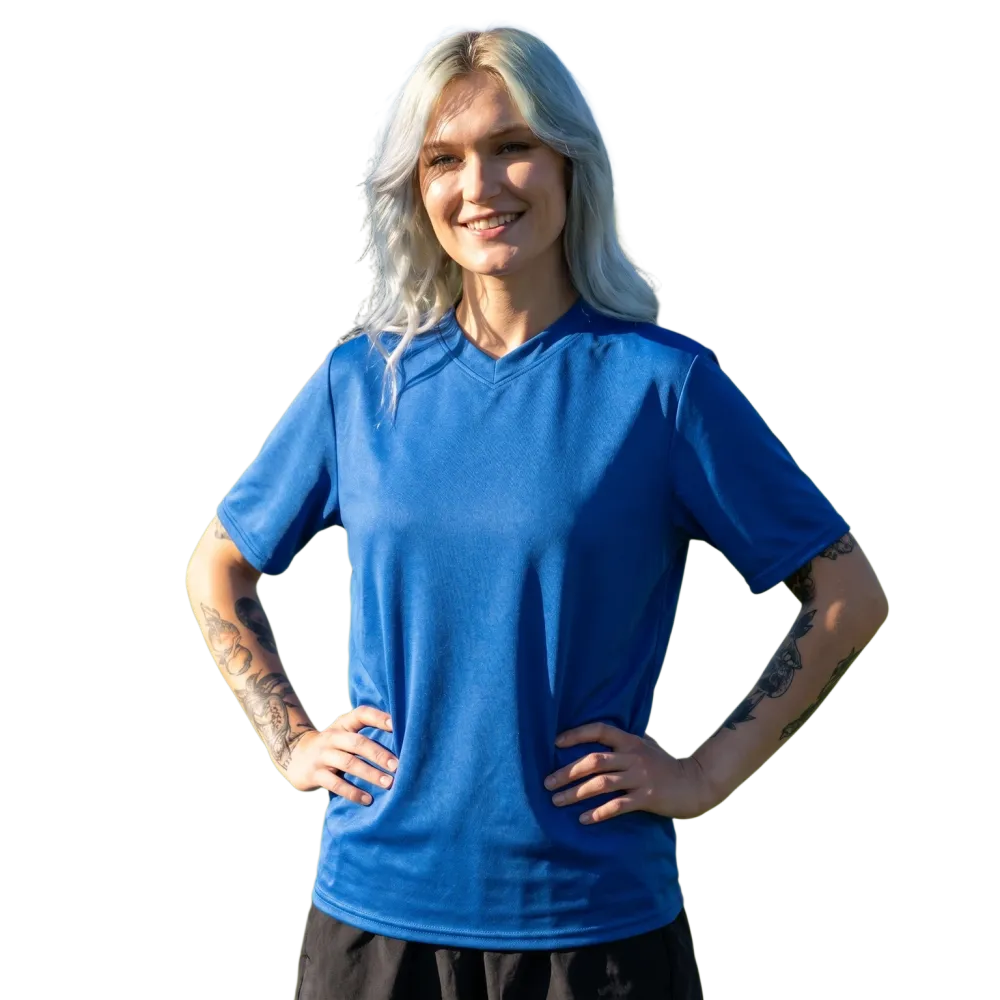 Unisex Fußball T-Shirt mit V-Ausschnitt, schnelltrocknend, bedruckt, in 2XS-6XL, von BUYATHOME24, auf weißem Hintergrund.
