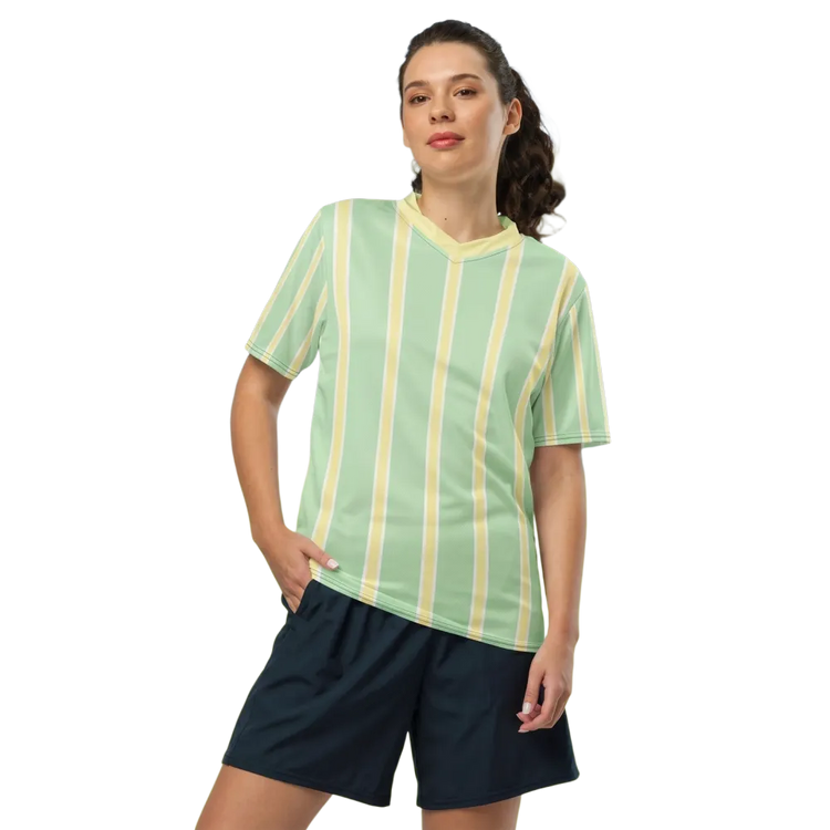 Unisex Fußball T-Shirt mit V-Ausschnitt, schnell trocknendes Polyester, in 2XS-6XL, bequemes Sportshirt von BUYATHOME24
