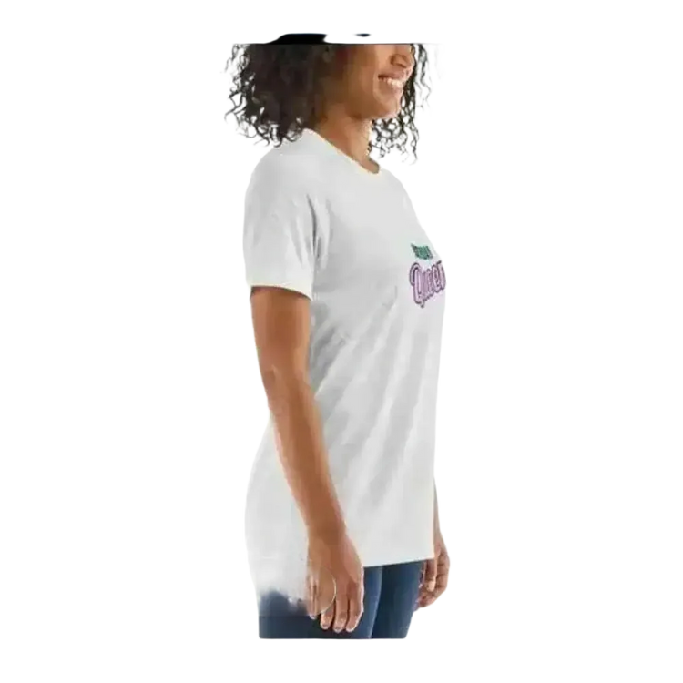 Grafik Damen T-Shirt mit Geburtstag-Motiv in verschiedenen Größen, kurzärmelig, von BUYATHOME24, für Damen.