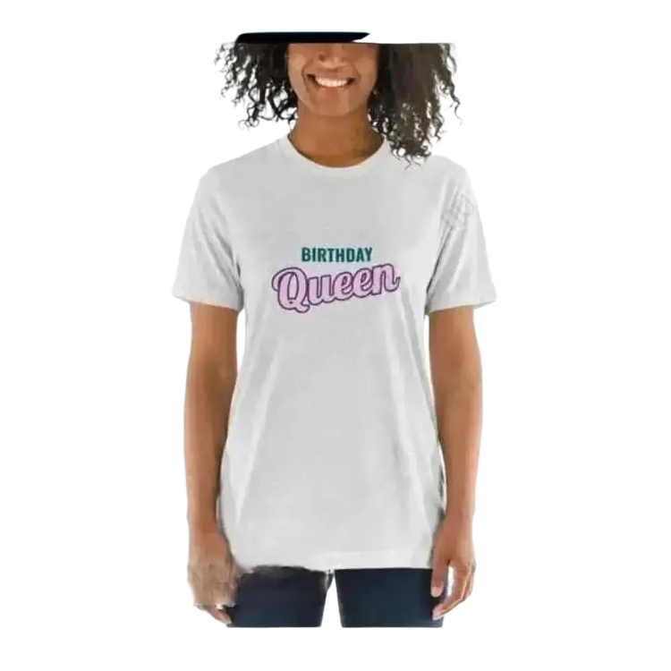 Weißes Damen-Grafikshirt mit Rundhalsausschnitt, Kurzarm, in XS bis 3XL, von BUYATHOME24, mit buntem Design.
