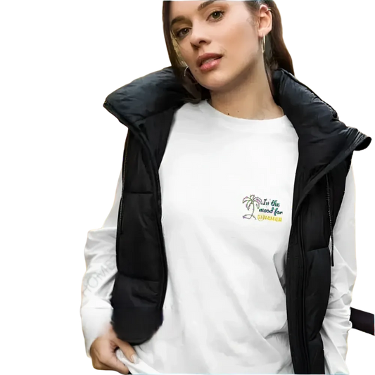Weißes Damen Sweatshirt mit Rundhals und Stickerei, aus 100% Baumwolle, langarm, in den Größen XS bis 2XL, von BUYATHOME24.