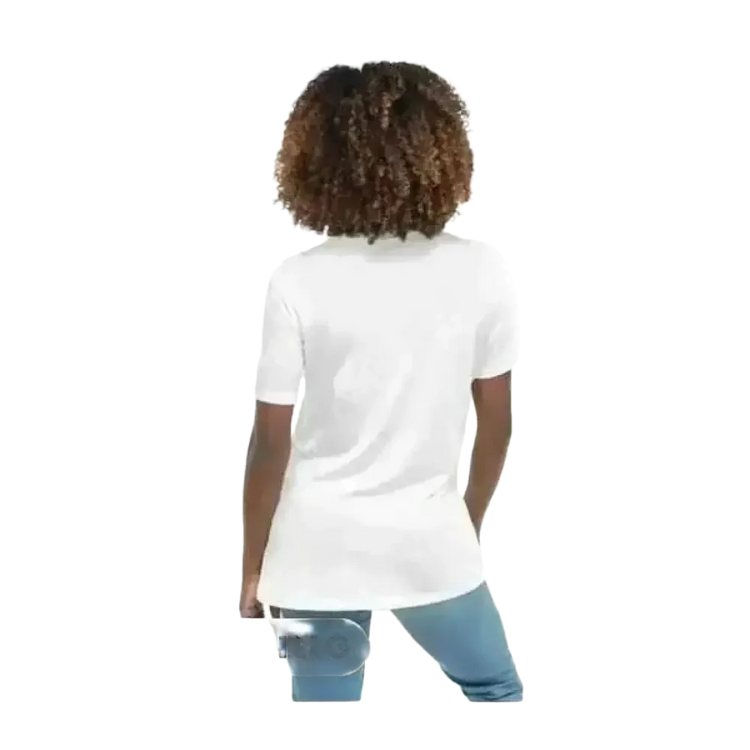 Grafik Damen T-Shirt aus Baumwolle, personalisierbar, in S-3XL, modernes Design, bequemes Damen T-Shirt von BUYATHOME24