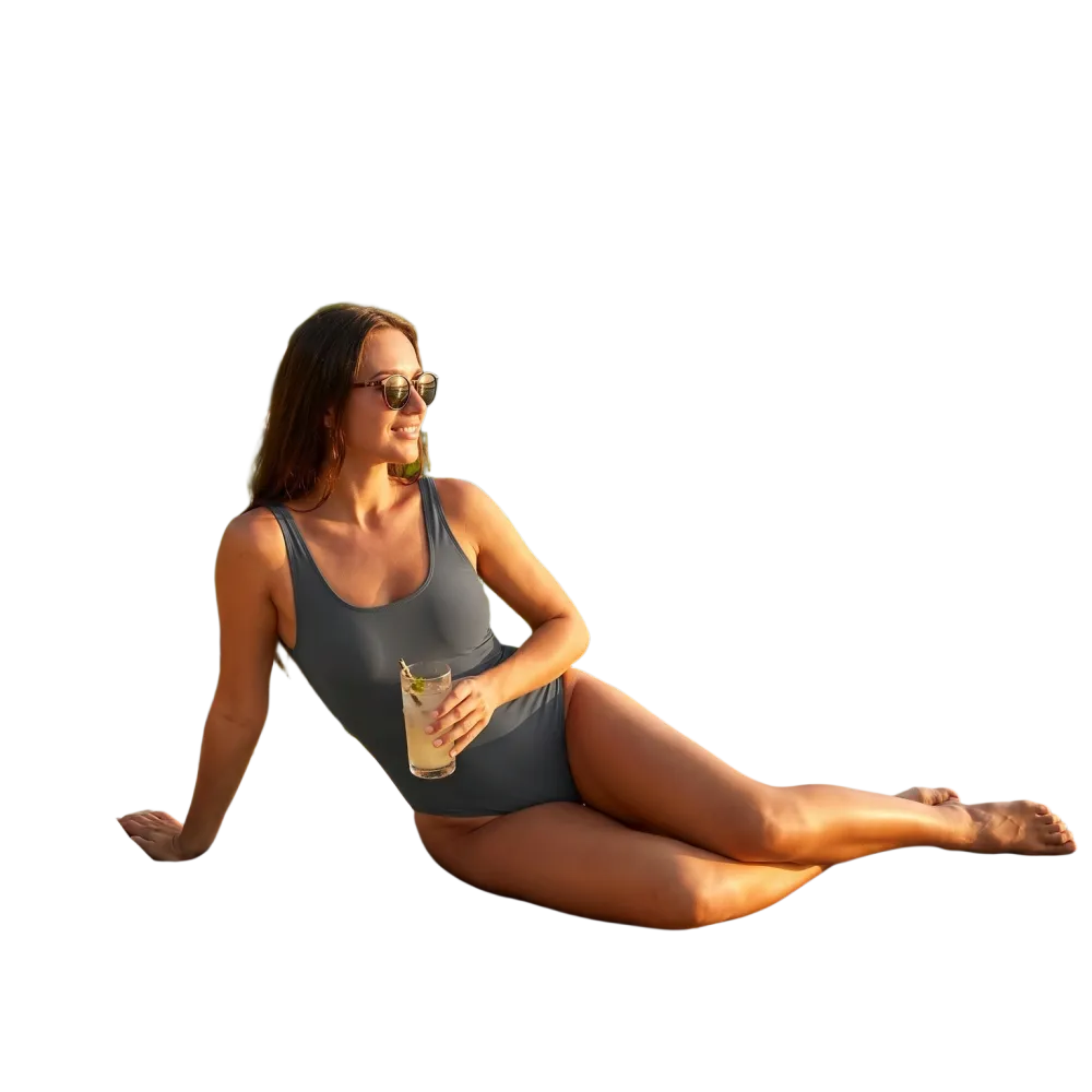 Grauer Damen Badeanzug von BUYATHOME24 mit U-Ausschnitt, chlorbeständig, in Größen von XS bis 3XL, elegante Schwimmbekleidung