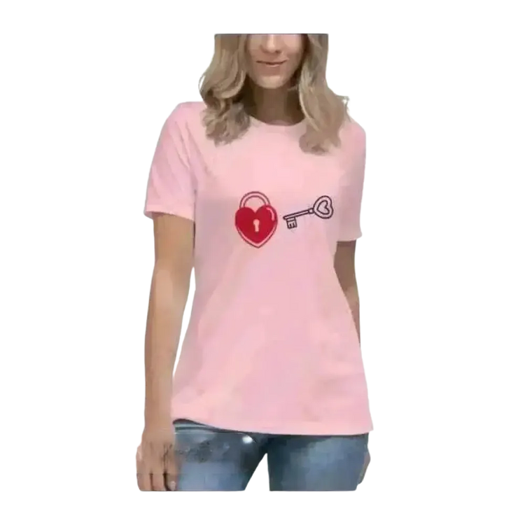 Rundes Damen T-Shirt mit Hochzeit-Grafik, Baumwolle, pink, in Größen S bis 3XL, stilvoll und bequem von BUYATHOME24.