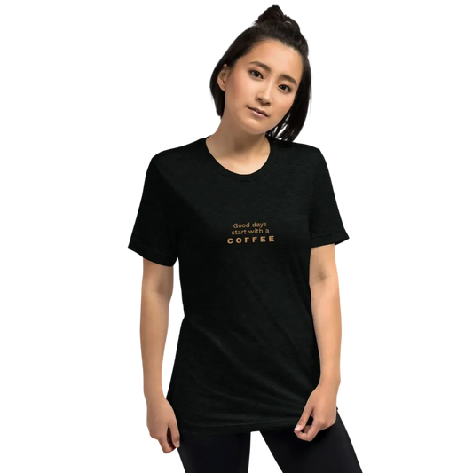 Schwarzes Damen T-Shirt mit Kaffee Spruch Grafik, unisex Tri-Blend, bequemes Basic Shirt in XS bis 4XL