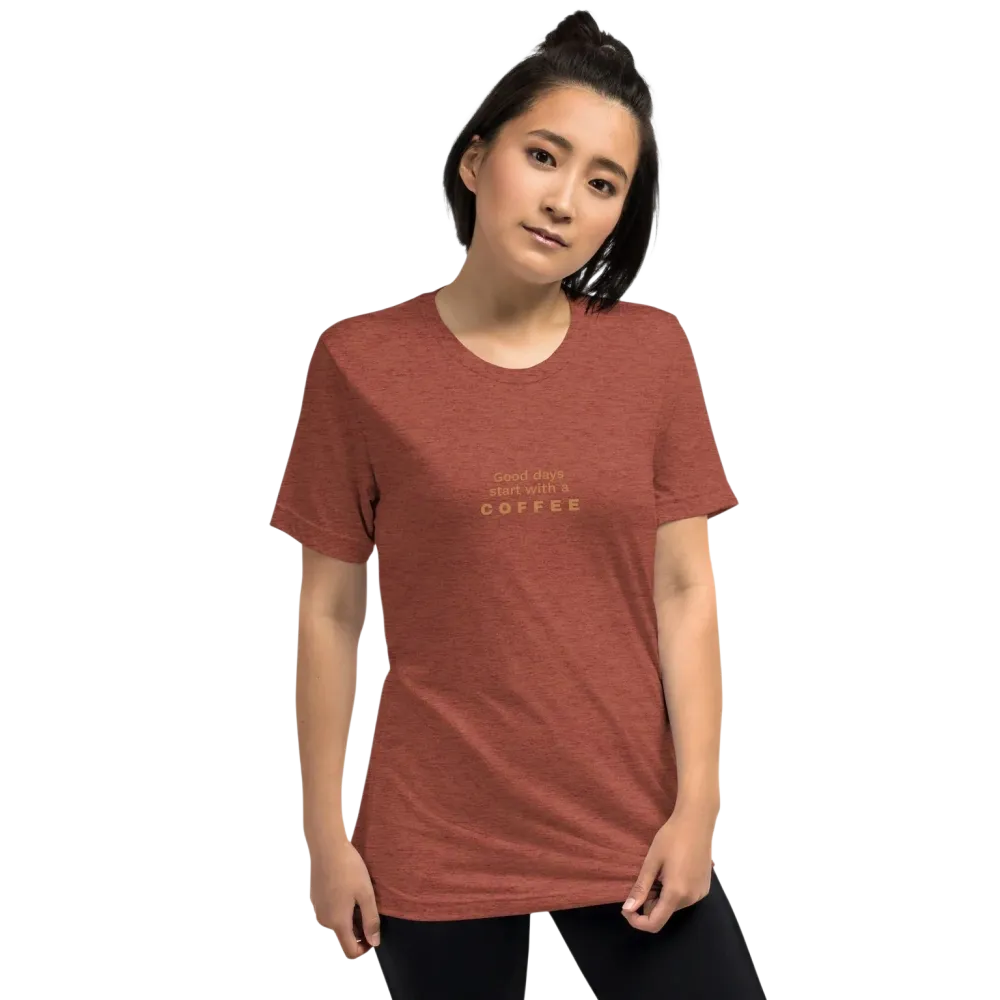 Damen T-Shirt mit Kaffee Spruch Grafik in Clay, unisex Tri-Blend Material, bequemes Basic Shirt, Damen XS-4XL