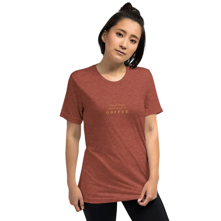 Damen T-Shirt mit Kaffee Spruch Grafik in Clay, unisex Tri-Blend Material, bequemes Basic Shirt, Damen XS-4XL