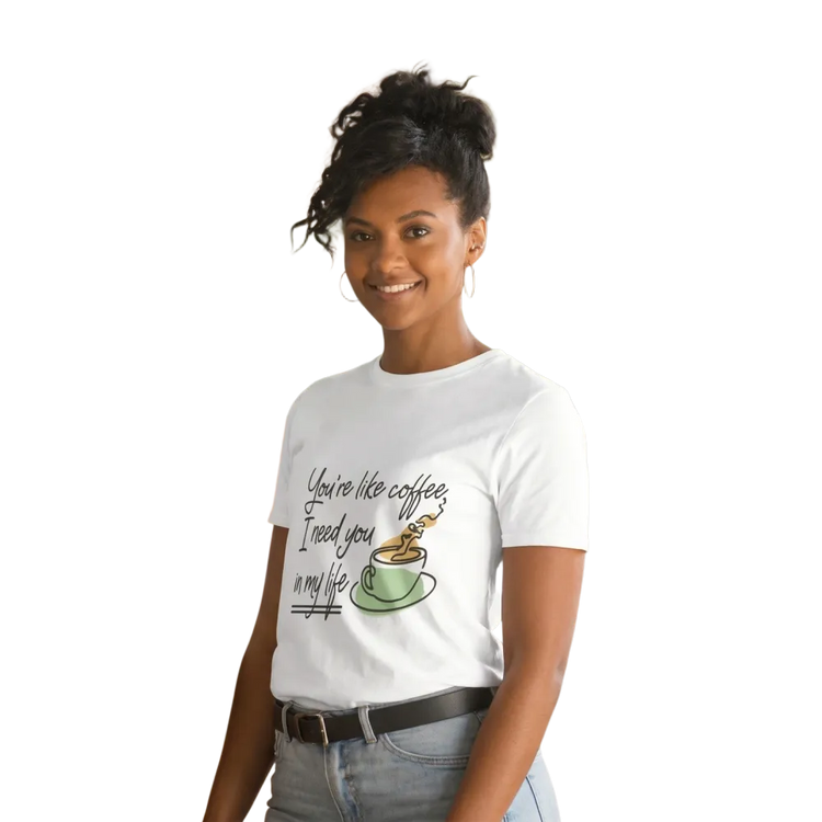 Grafisches Damen T-Shirt mit Kaffee-Spruch, Kurzarm, Rundhals, Baumwolle, in den Größen S bis 3XL, von BUYATHOME24.