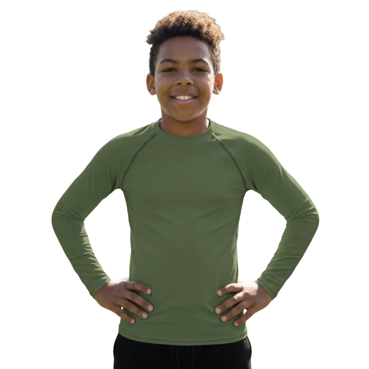 Kinder-Langarm-Sportshirt mit UV-Schutz 50+ für Kinder 134-170 cm, bequemes Sportshirt von BUYATHOME24, in bunten Farben.