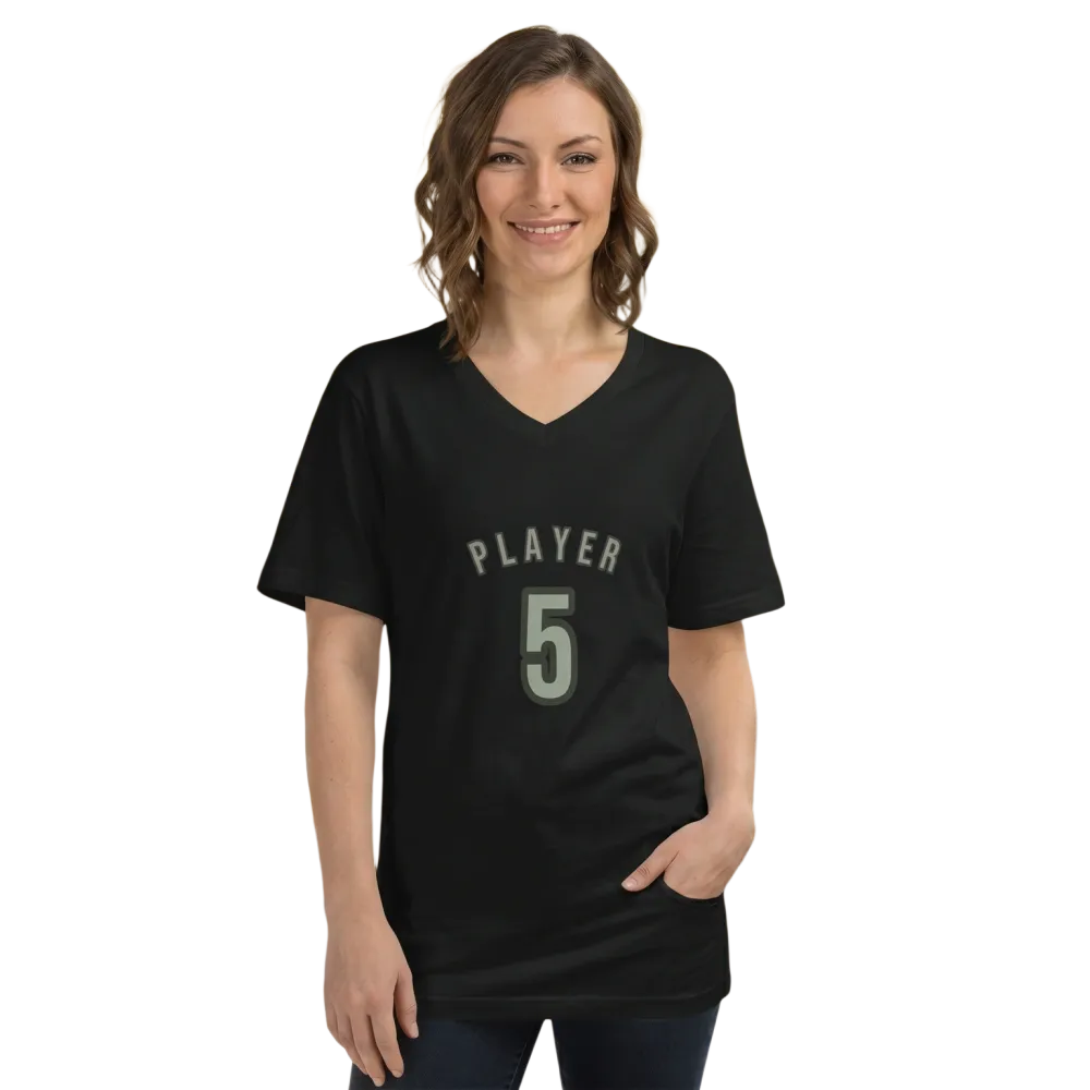 Unisex V-Ausschnitt T-Shirt aus Baumwolle von BUYATHOME24, bedruckbar, in S bis 2XL, zeigt das Shirt in Schwarz mit Druck.