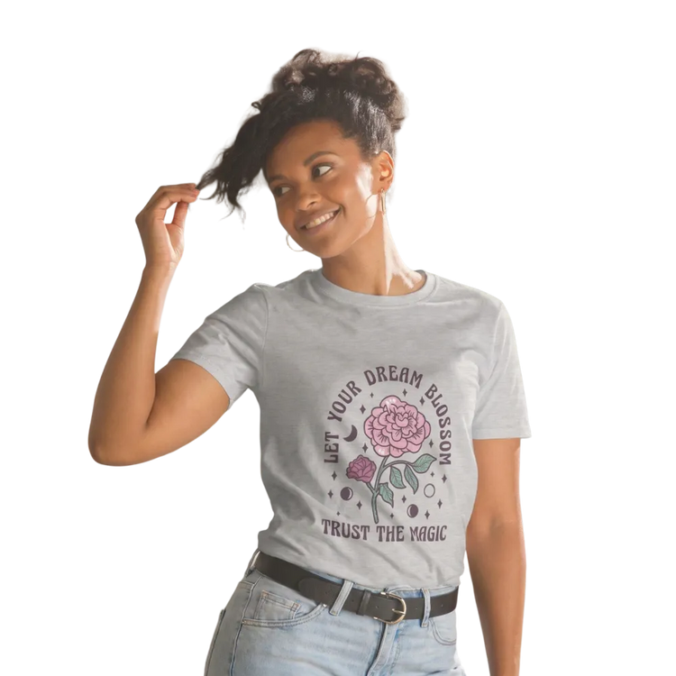 Rundes Damen T-Shirt mit Rosen-Grafik, kurzärmelig, aus Baumwolle, in den Größen S bis 3XL, bedruckbar.