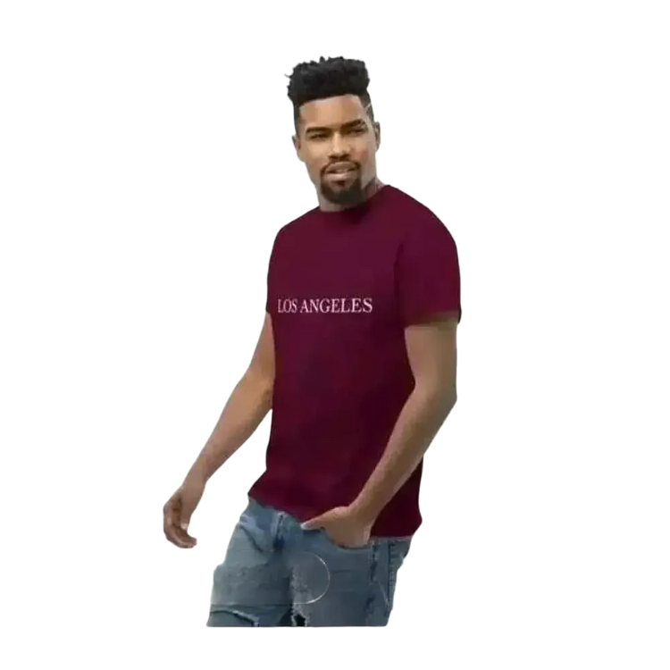 Unisex Grafik T-Shirt aus Baumwolle in S-5XL mit Rundhals, modernes Design, von BUYATHOME24, getragen von einem Mann.