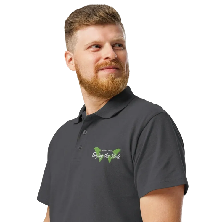 Unisex Poloshirt von BUYATHOME24, graues Piqué-Poloshirt mit gesticktem Design, gerippter Kragen, Knopfleiste, Freizeitkleidung