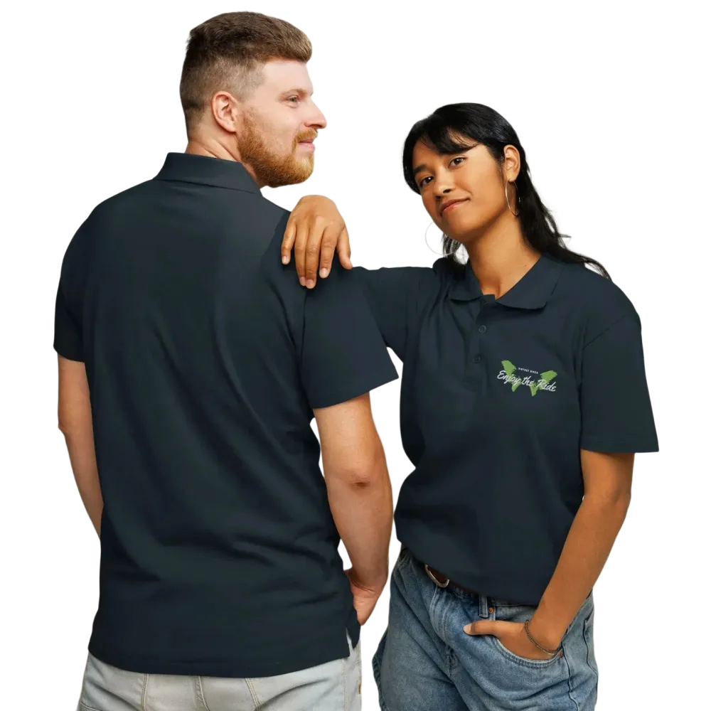 Unisex Poloshirt von BUYATHOME24, navyfarben, mit geripptem Kragen, Knopfleiste und Stickerei, Vorder- und Rückseite sichtbar
