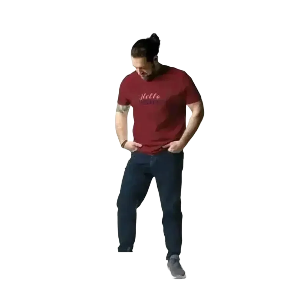 Unisex Grafik-T-Shirt aus Baumwolle in verschiedenen Größen, Kurzarm mit buntem Design, getragen von einem Mann.